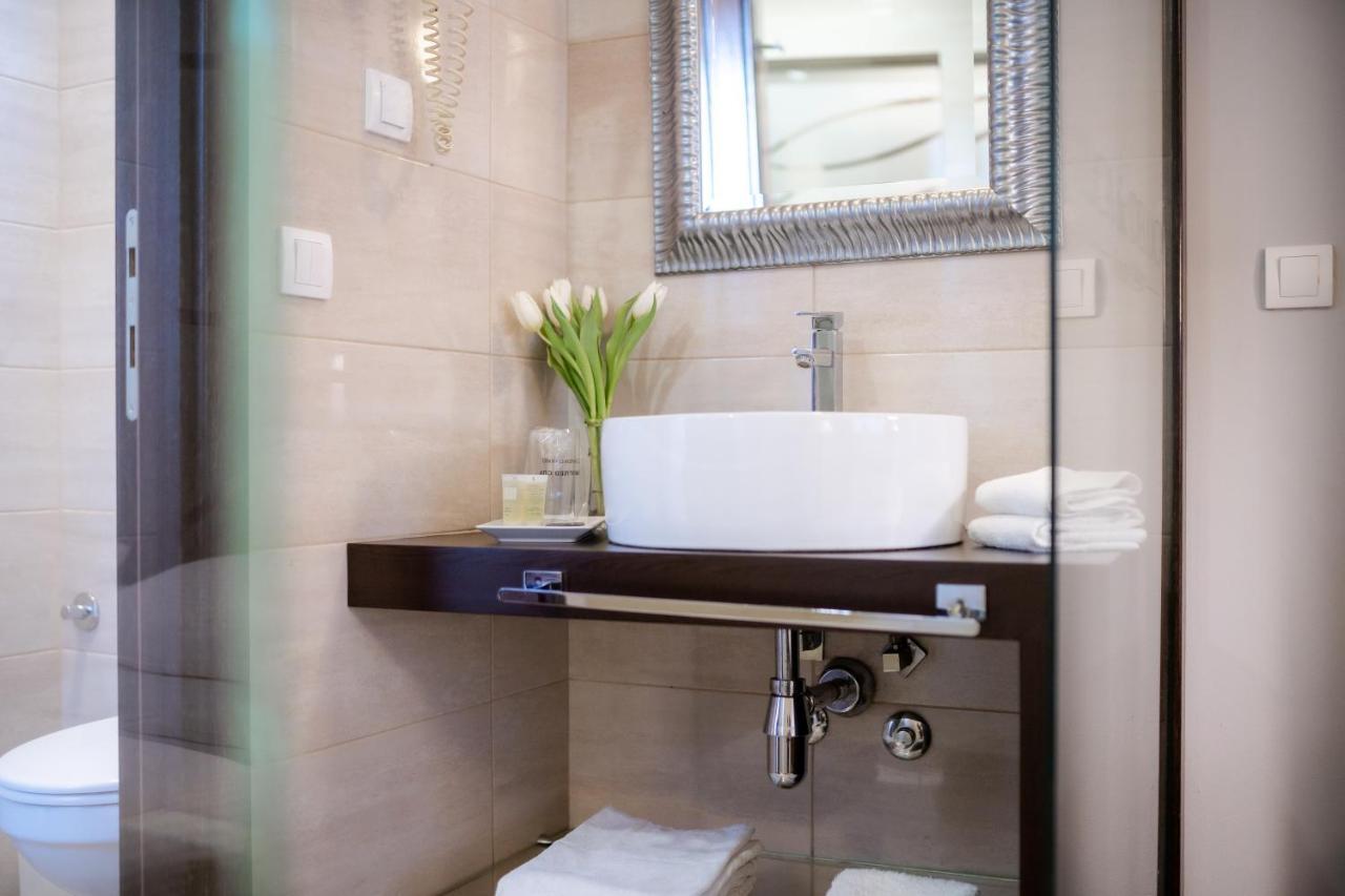 Luka De Luka Suites Belgrád Kültér fotó