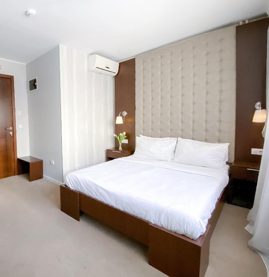 Luka De Luka Suites Belgrád Kültér fotó